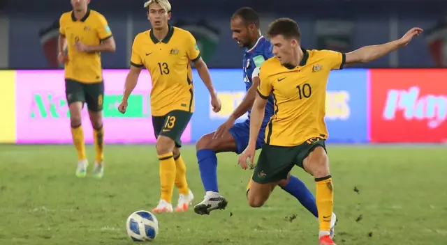 <em> Ajdin Hrustic es referente en la Selección de Australia. </em>   