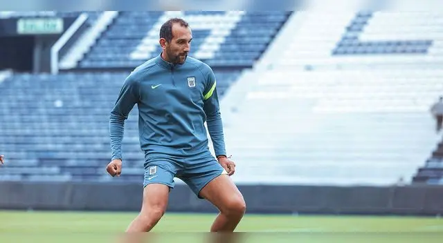 Hernán Barcos presiona al Fondo Blanquiazul:
