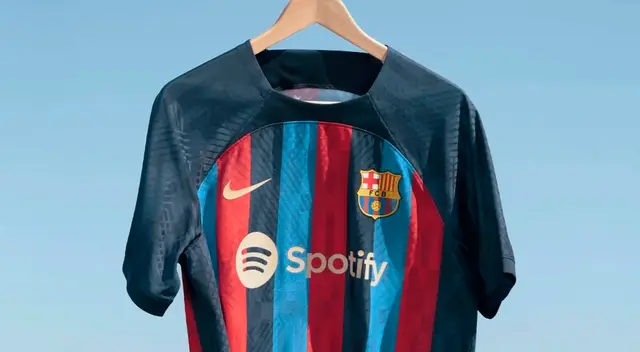 Barcelona presentó su nueva equipación para la temporada. (Foto: Barcelona)   