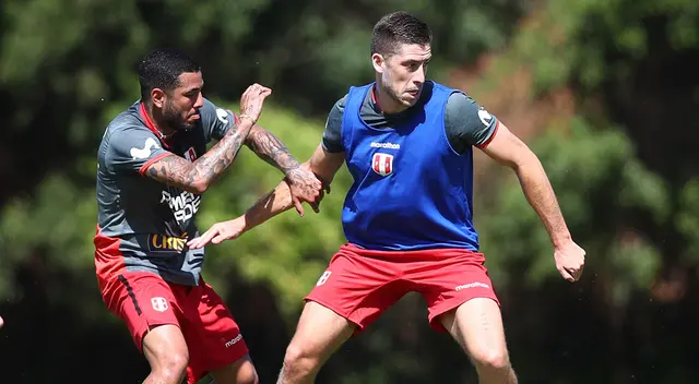 Selección Peruana cumplió un día más de entrenamiento en Barcelona Selección Peruana cumplió un día más de entrenamiento en Barcelona