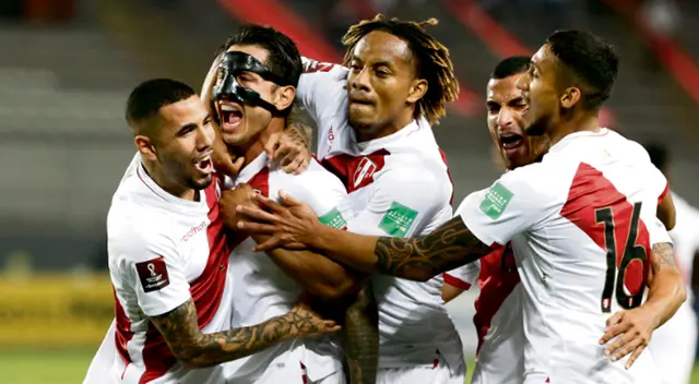 Periodista español alienta a la selección peruana Periodista español alienta a la selección peruana