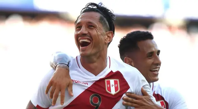 Gianluca Lapadula es la figura de Perú con miras al repechaje Gianluca Lapadula es la figura de Perú con miras al repechaje