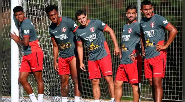 Perú se despidió hoy de Barcelona y está camino a Qatar para jugar el repechaje.