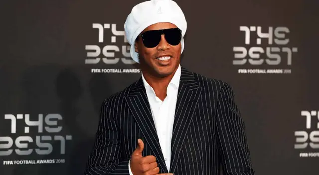Conoce el nuevo auto que adquirió Ronaldinho Gaúcho Conoce el nuevo auto que adquirió Ronaldinho Gaúcho