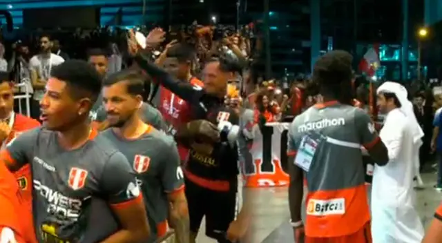 Apoyo de los hinchas a la Selección Peruana