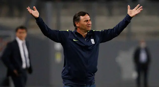 Carlos Bustos tendrá que apelar a otros jugadores en el Apertura Carlos Bustos tendrá que apelar a otros jugadores en el Apertura