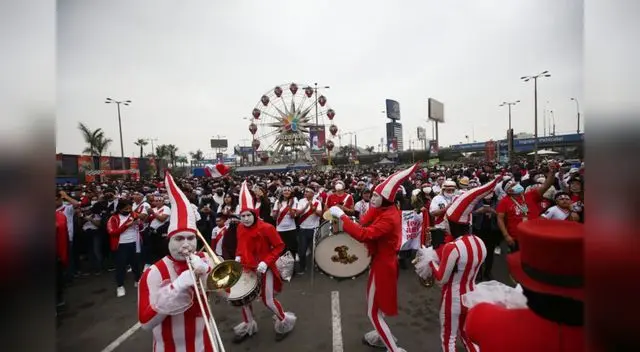 Una gran fiesta de hinchas en el Centro Comercial Plaza Norte