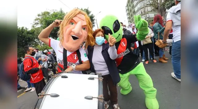 Hinchada desde Miraflores