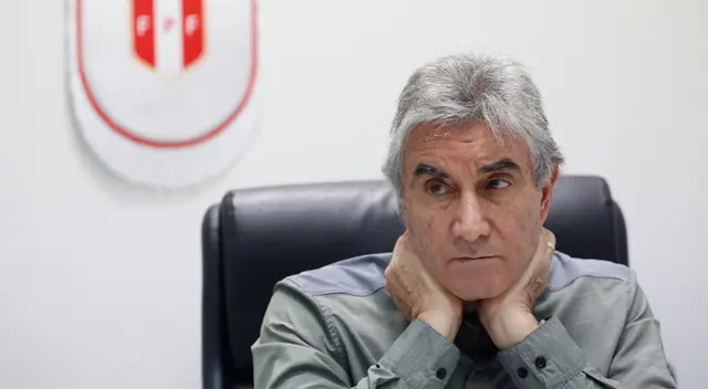 Juan Carlos Oblitas no continuaría en la FPF Juan Carlos Oblitas no continuaría en la FPF