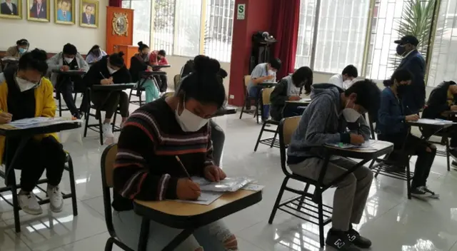 Minedu informó que clases presenciales regresarán al 100% en universidades
