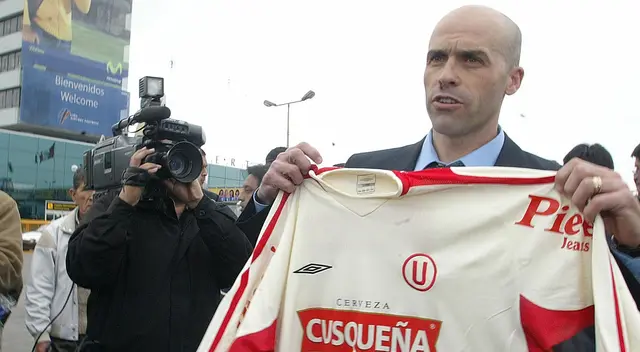 Carlos Compagnucci vuelve a Universitario luego de 17 años Carlos Compagnucci vuelve a Universitario luego de 17 años