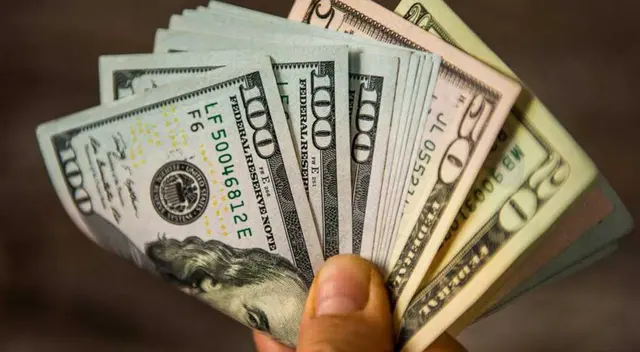 Hombre recibió una gran suma de dinero por error en su sueldo y desapareció Hombre recibió una gran suma de dinero por error en su sueldo y desapareció
