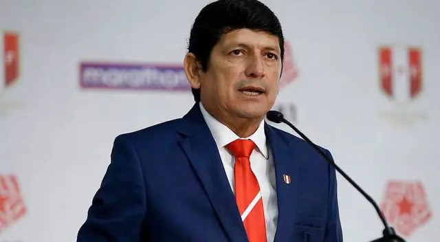 Agustín Lozano: Poder Judicial absuelve los cargos contra presidente de la FPF. Agustín Lozano: Poder Judicial absuelve los cargos contra presidente de la FPF.