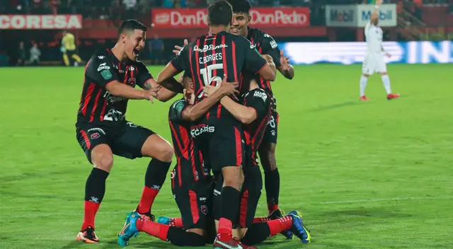 ¡Se llevó el clásico! Alajuelense venció 2-1 a Saprissa y enfrentará a Cartaginés. ¡Se llevó el clásico! Alajuelense venció 2-1 a Saprissa y enfrentará a Cartaginés.