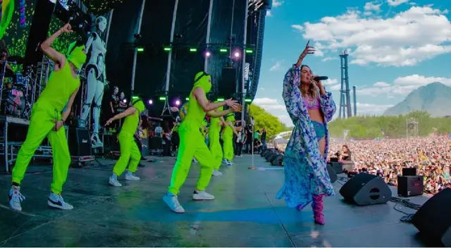 Belinda sorprende a sus fanáticos con sus hits de la infancia