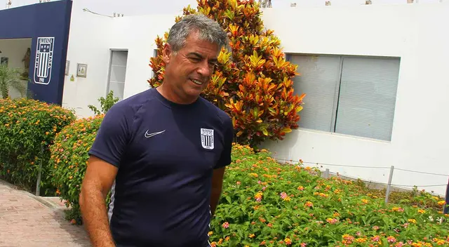 Pablo Bengoechea fue campeón con Alianza Lima Pablo Bengoechea fue campeón con Alianza Lima