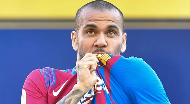 Dani Alves 'busca trabajo' luego de dejar el Barcelona.