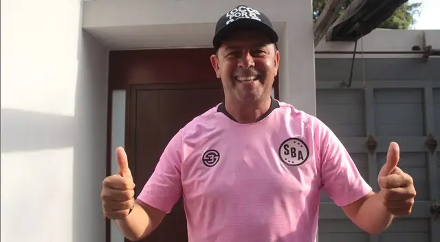 'Puchungo' Yáñez y la vez que lo contrataron para jugar en Aruba y terminó siendo DT 'Puchungo' Yáñez y la vez que lo contrataron para jugar en Aruba y terminó siendo DT