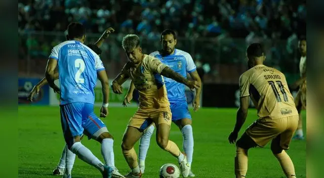 Blooming derrotó 2-1 a Bolívar por el fútbol boliviano