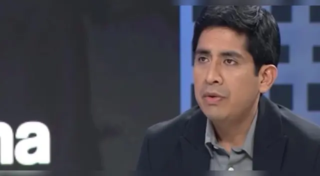 El periodista fue obligado a leer un comunicado en señal abierta en favor al gobierno de Castillo El periodista fue obligado a leer un comunicado en señal abierta en favor al gobierno de Castillo