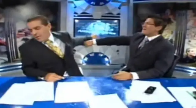 Erick Osores le pidió un beso a Gonzalo Núñez, pero este no aceptó. Erick Osores le pidió un beso a Gonzalo Núñez, pero este no aceptó.