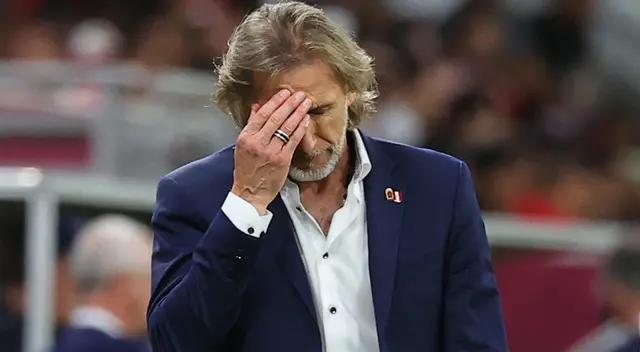 Tiene 26 años, jugó en la Selección Peruana de Gareca, y hoy se retira. Tiene 26 años, jugó en la Selección Peruana de Gareca, y hoy se retira.