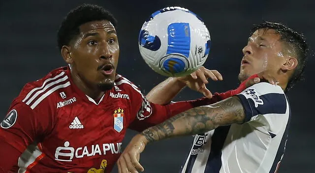 Castillo ha jugado con Sporting Cristal la Copa Libertadores y Sudamericana. Castillo ha jugado con Sporting Cristal la Copa Libertadores y Sudamericana.