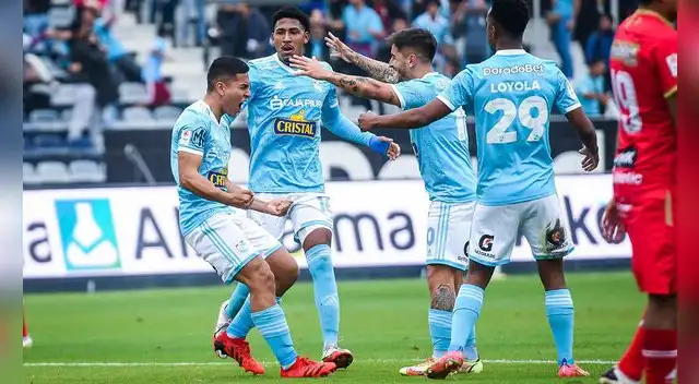 Sporting Cristal mantiene racha para soñar con el título a fin de temporada. Sporting Cristal mantiene racha para soñar con el título a fin de temporada.