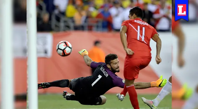 Luego de 41 años y al mando de Ricardo Gareca, Perú le ganó a Brasil en la Copa América 2016 con gol polémica de Ruidíaz. Luego de 41 años y al mando de Ricardo Gareca, Perú le ganó a Brasil en la Copa América 2016 con gol polémica de Ruidíaz.