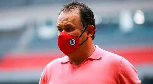 Juan Reynoso se encuentra libre tras su salida hace unos meses de cruz Azul. Juan Reynoso se encuentra libre tras su salida hace unos meses de cruz Azul.