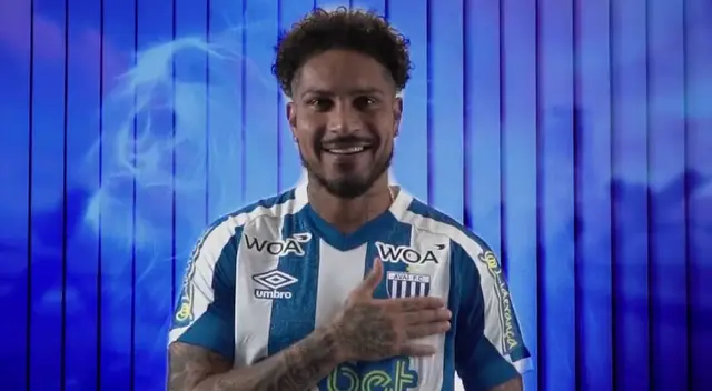 Paolo Guerrero fue presentado en Avaí como su flamante refuerzo