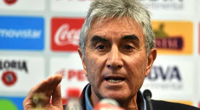 Juan Carlos Oblitas no seguirá en la FPF. Juan Carlos Oblitas no seguirá en la FPF.