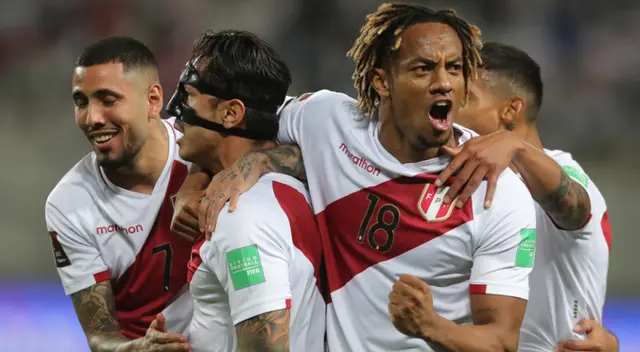 André Carrillo y referentes firmes en la Selección Peruana. André Carrillo y referentes firmes en la Selección Peruana.