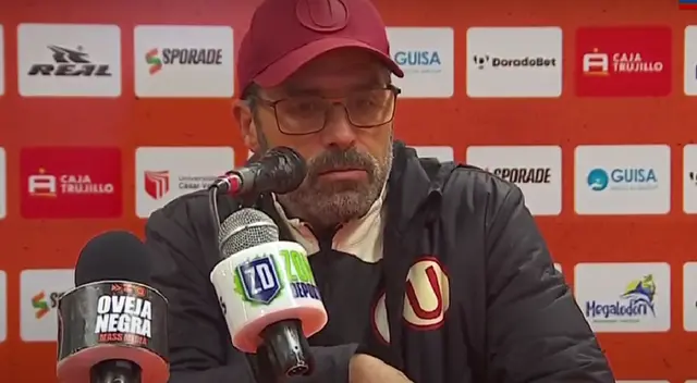 Carlos Compagnucci en conferencia de prensa post partido.