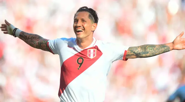 Gianluca Lapadula es el atacante de la selección peruana y siempre muestra su amor por el Perú. Gianluca Lapadula es el atacante de la selección peruana y siempre muestra su amor por el Perú.