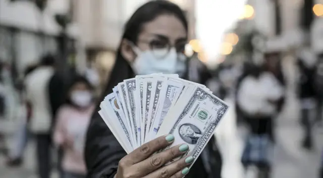 Conoce el precio del dólar en los principales bancos del Perú. Conoce el precio del dólar en los principales bancos del Perú.