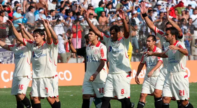 Universitario salió campeón nacional en 2009 con Juan Reynoso a la cabeza