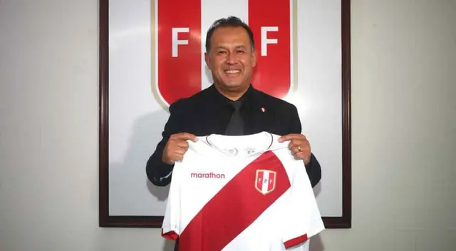 <strong>Juan Reynoso</strong>   