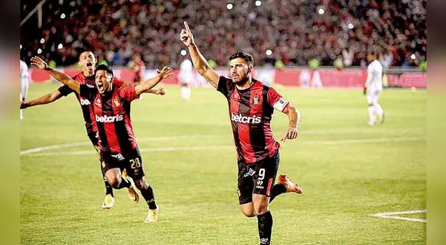 Bernardo Cuesta es el goleador de FBC Melgar