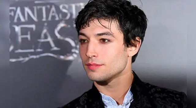 Ezra Miller deambularía por las calles armado y con un chaleco antibalas