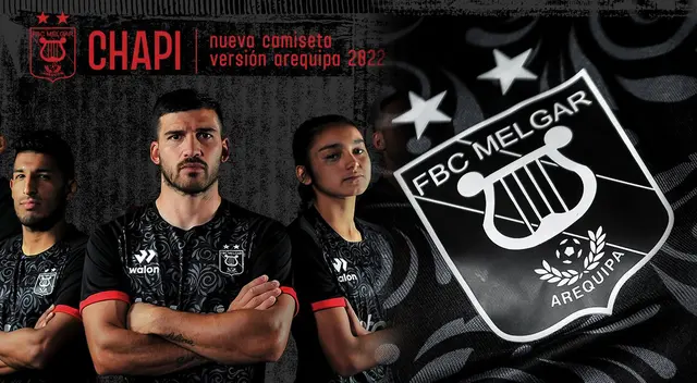 Bernardo Cuesta fue la figura principal en la presentación de la camiseta