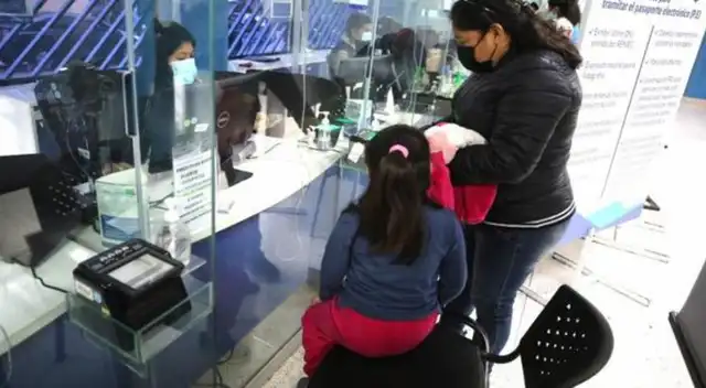 Migraciones emitirá pasaportes a menores de edad los sábados y domingos de agosto