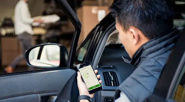 Conoce el monto que gana una persona que trabaja realizando taxi UBER