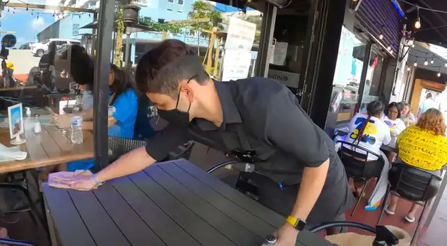 Conoce el monto que un mesero podría ganar en territorio peruano