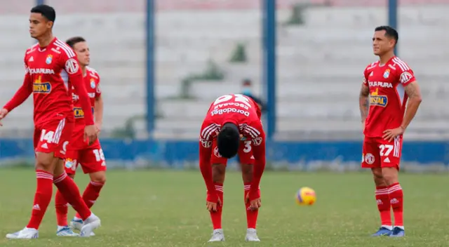Los 10 jugadores que podrían abandonar Sporting Cristal Los 10 jugadores que podrían abandonar Sporting Cristal