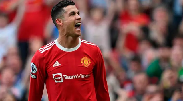 Cristiano Ronaldo y el increíble secreto que puedes copiar para triunfar como él. Cristiano Ronaldo y el increíble secreto que puedes copiar para triunfar como él.