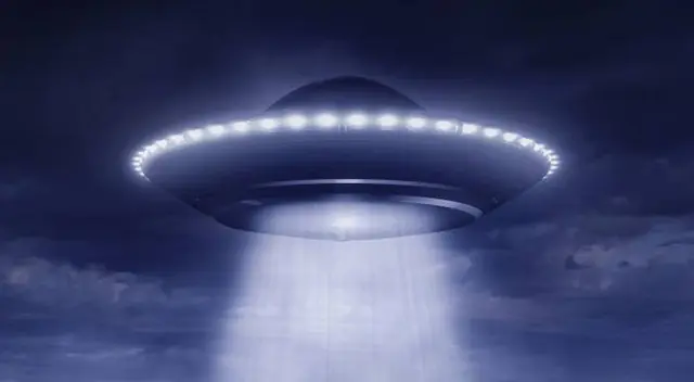 Salió a la luz la mejor foto de un OVNI en la historia, que estuvo oculta por 30 años Salió a la luz la mejor foto de un OVNI en la historia, que estuvo oculta por 30 años