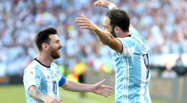 Higuain habla sobre la posible llegada de Messi a la MLS Higuain habla sobre la posible llegada de Messi a la MLS