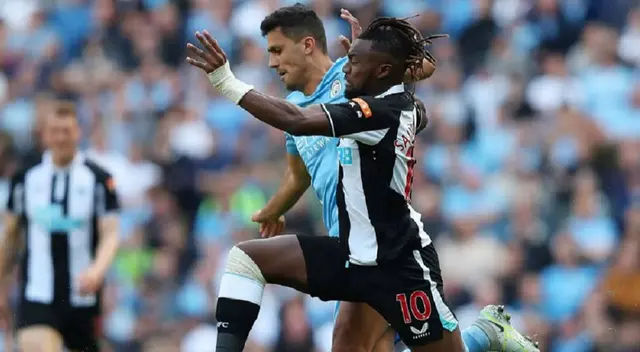Newcastle y Manchester City están invictos en la Premier League 2022/23. Newcastle y Manchester City están invictos en la Premier League 2022/23.