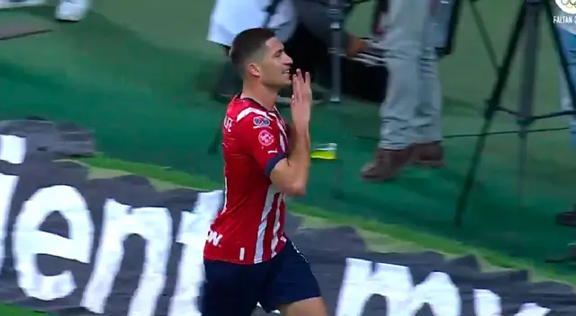 Santiago Ormeño puso el 1-0 de Chivas Santiago Ormeño puso el 1-0 de Chivas